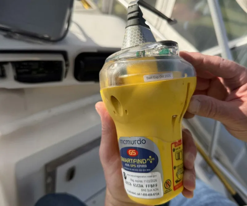 Slide: The Image of Bertram 33 Sport Fisherman 1991 - 5906137