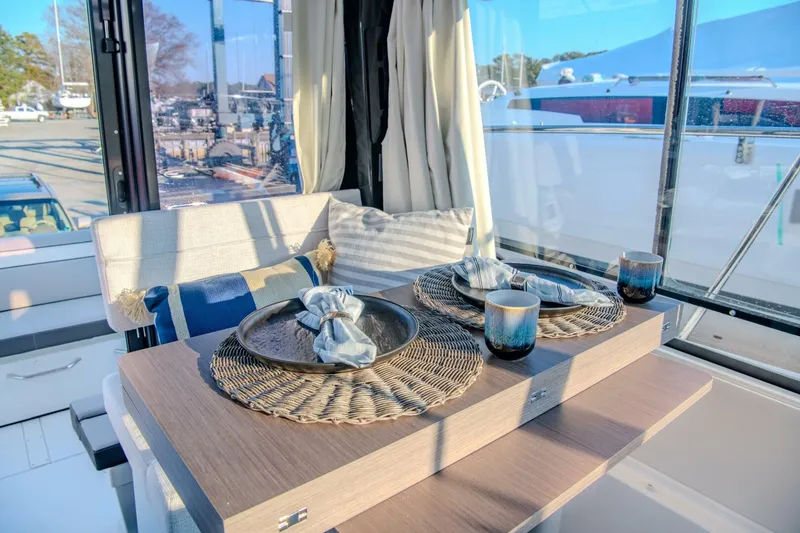 Slide: The Image of Jeanneau 895 Series 2 2026 - 5979689