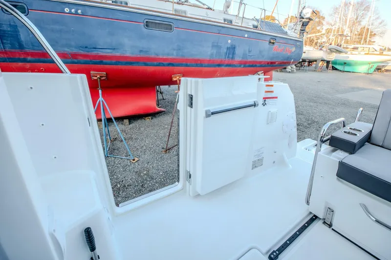 Slide: The Image of Jeanneau 895 Series 2 2026 - 5979705