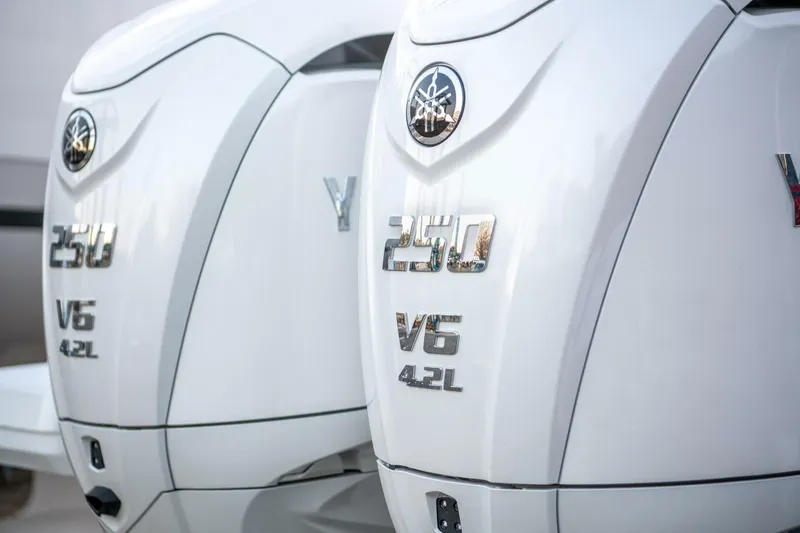 Slide: The Image of Jeanneau 895 Series 2 2026 - 5979725