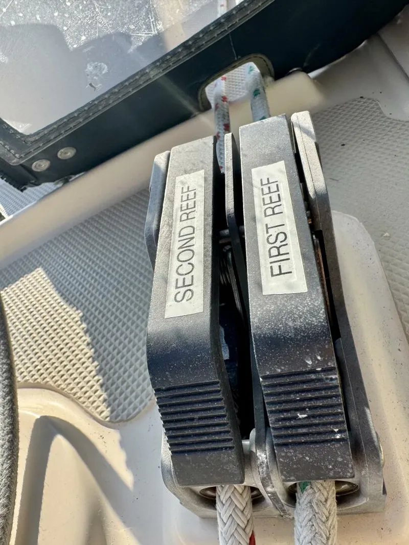 Slide: The Image of Clutches Port - 5935696