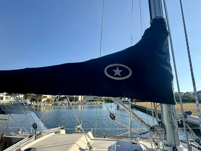 Slide: The Image of Sail Cover - 5935683