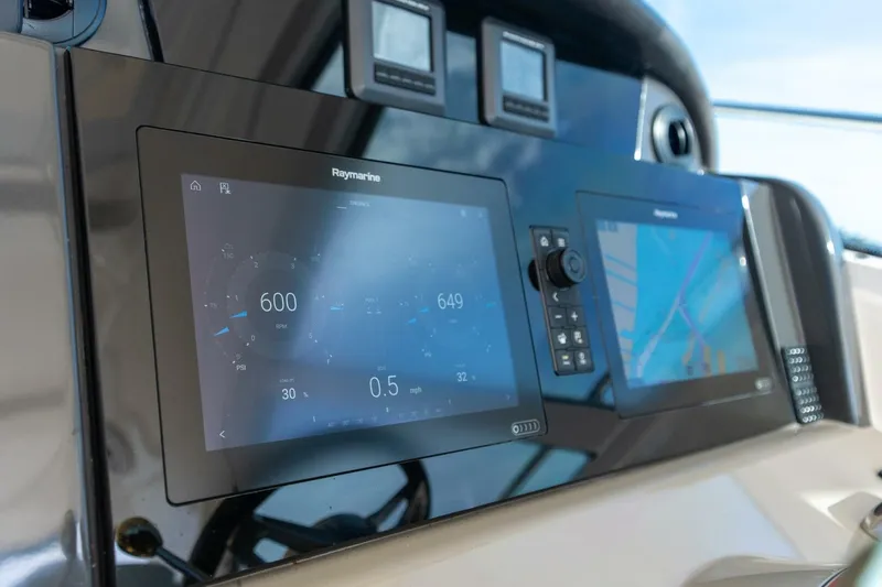 Slide: The Image of Sea Ray 48 Sundancer 2005 - 5906461