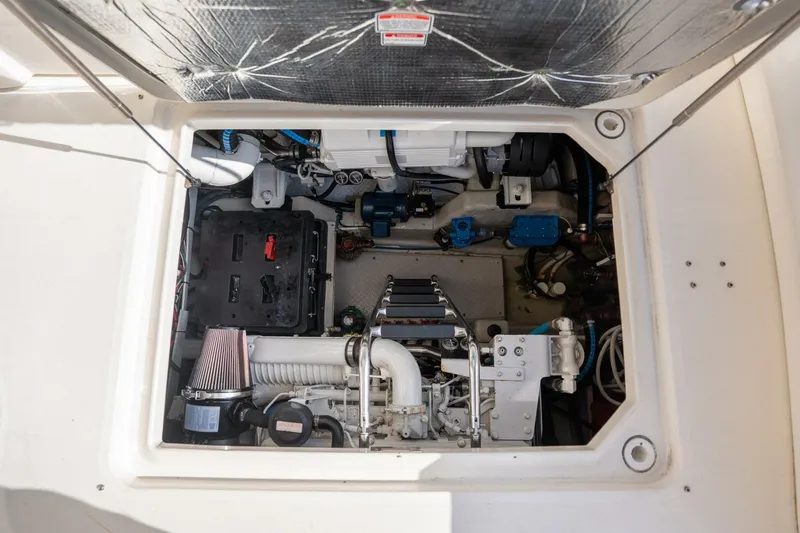 Slide: The Image of Sea Ray 48 Sundancer 2005 - 5906464