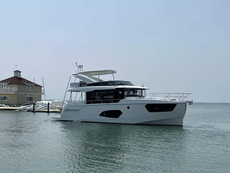 Slide: The Image of Absolute 48 Navetta 2023 - 5907307