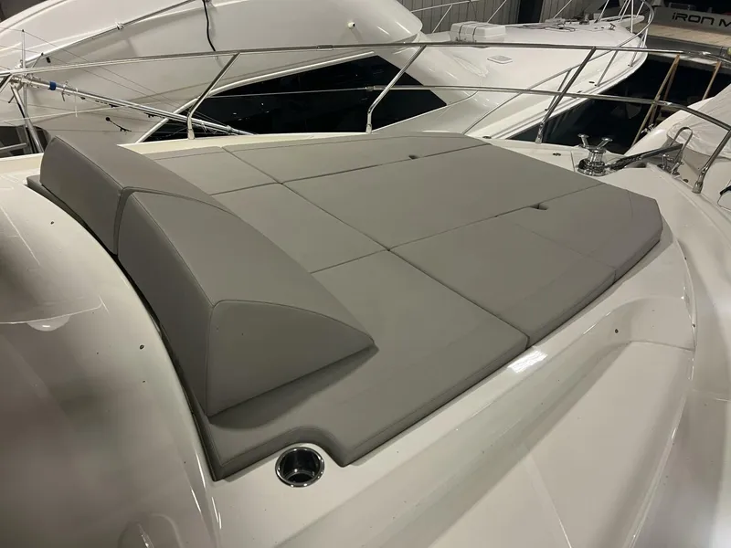 Slide: The Image of Absolute 48 Navetta 2023 - 5907210