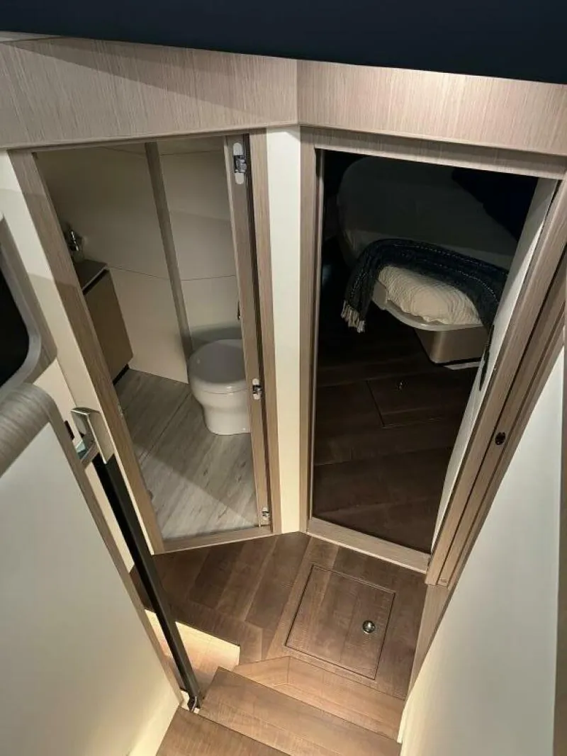 Slide: The Image of Absolute 48 Navetta 2023 - 5907266