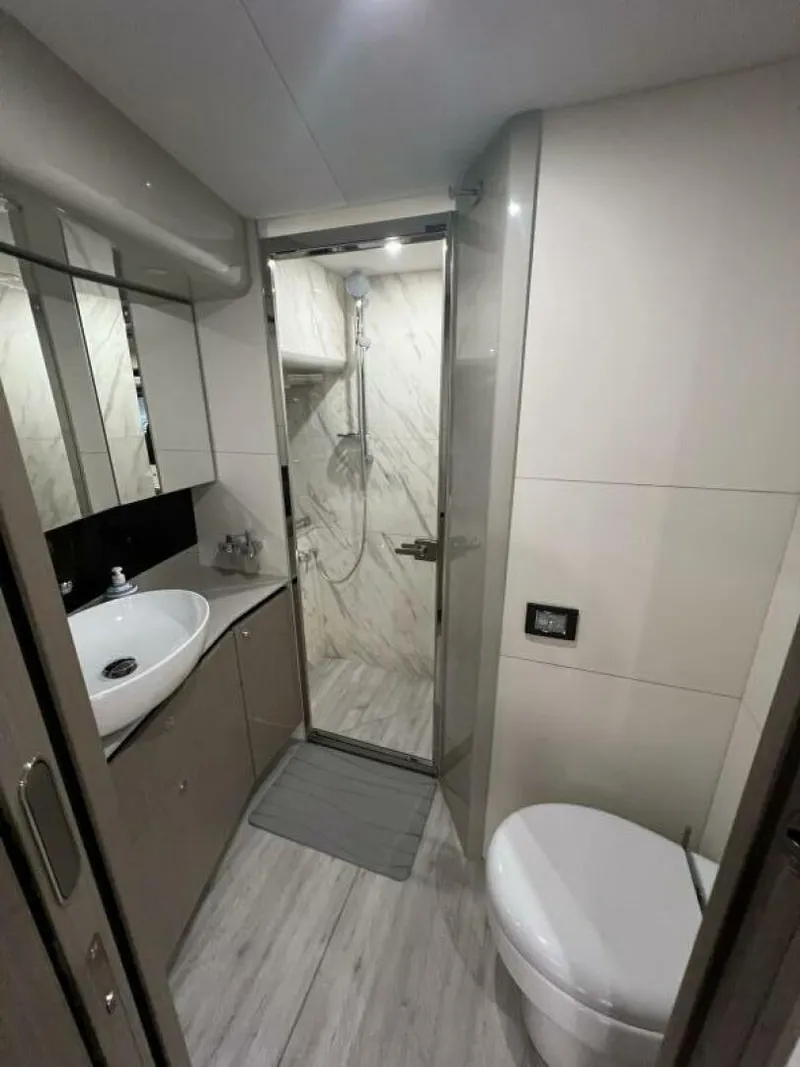 Slide: The Image of Absolute 48 Navetta 2023 - 5907281