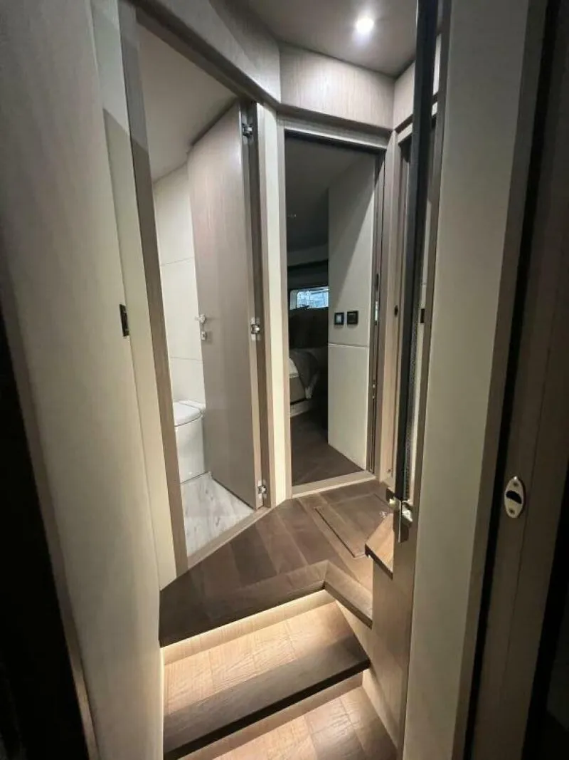 Slide: The Image of Absolute 48 Navetta 2023 - 5907267