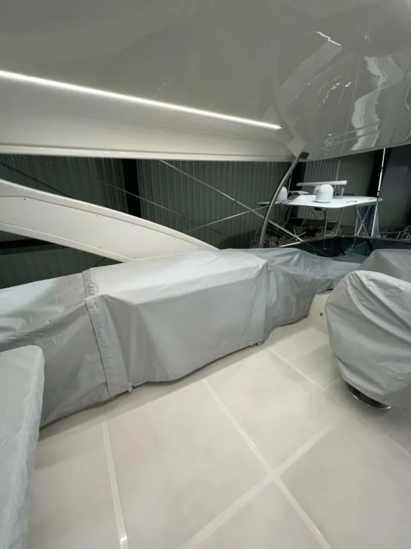 Slide: The Image of Absolute 48 Navetta 2023 - 5907163