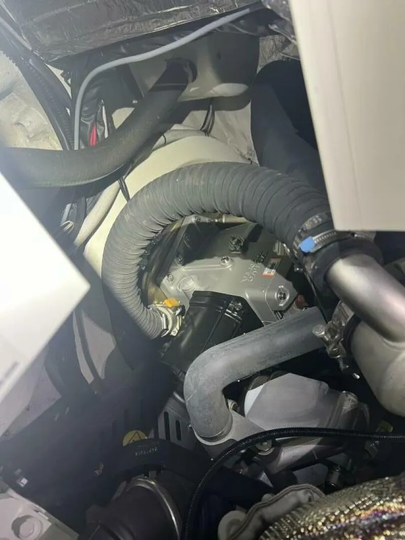 Slide: The Image of Absolute 48 Navetta 2023 - 5907237