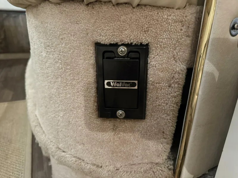 Slide: The Image of Sea Ray 340 Sundancer 1999 - 5907417