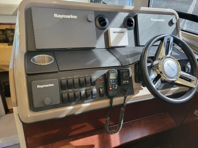 Slide: The Image of Sea Ray Sundancer 460 2017 - 5907509