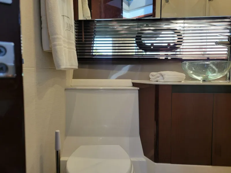 Slide: The Image of Sea Ray Sundancer 460 2017 - 5907514