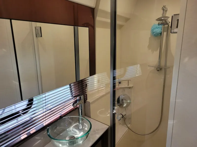 Slide: The Image of Sea Ray Sundancer 460 2017 - 5907515