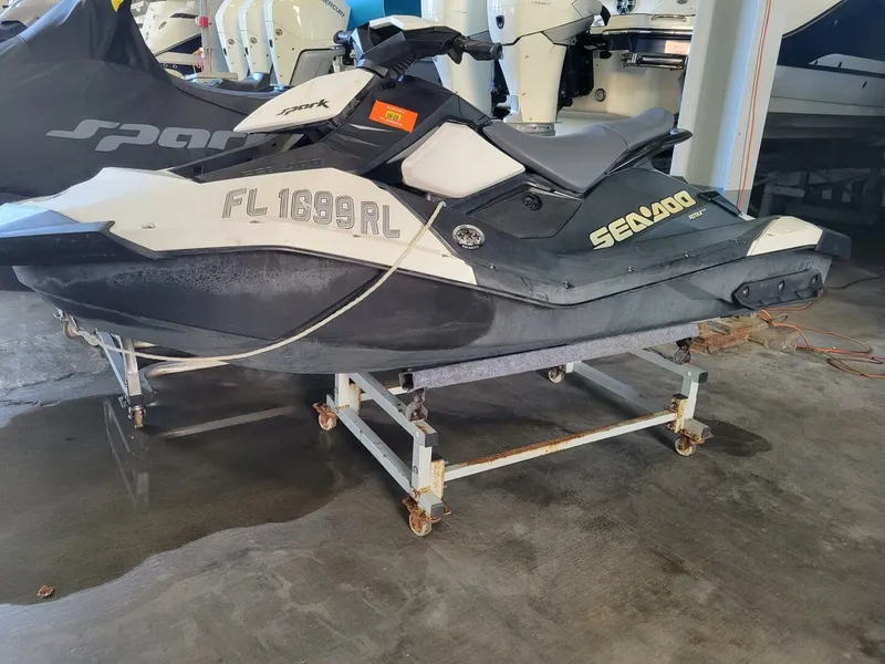 Slide: The Image of Sea Ray Sundancer 460 2017 - 5907531