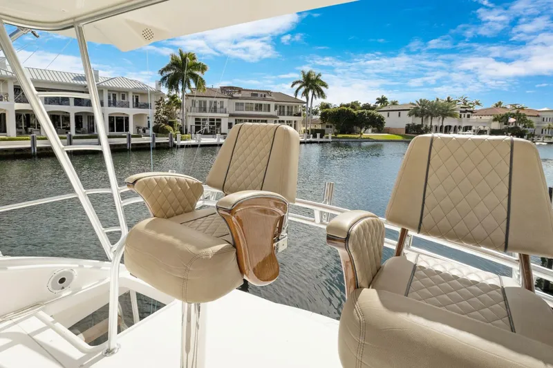 Slide: The Image of Helm Chairs - 5924771