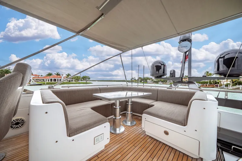 Slide: The Image of Azimut S8 2020 - 5907767