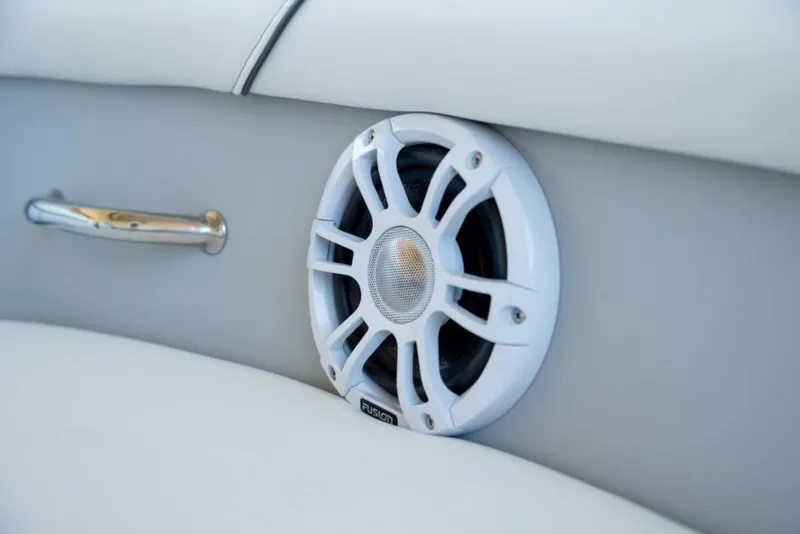 Slide: The Image of Regal LX2 2026 - 5908034