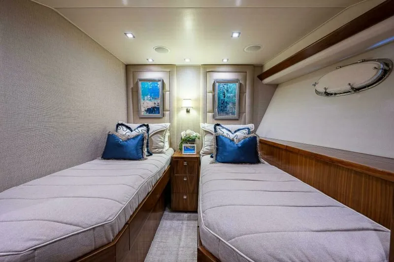 Slide: The Image of Viking 75 MIRAGE - Starboard Guest Stateroom 2017 Viking 75 Motoryacht MIRAGE - 7650678