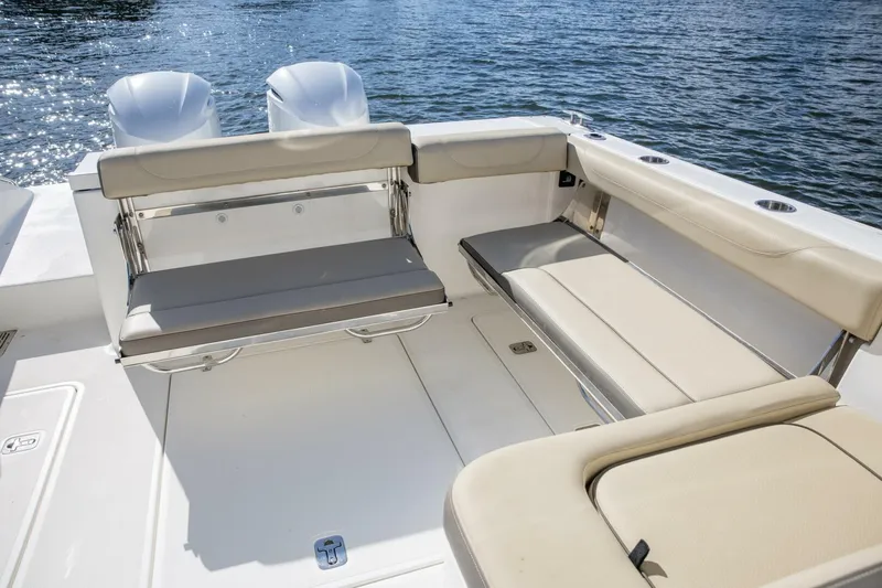 Slide: The Image of Pursuit 24 JOYSEA - Cockpit 2019 Pursuit  325 Dual Console JOYSEA - 5908225