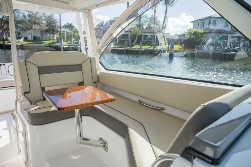 Slide: The Image of Pursuit 24 JOYSEA -  Seating 2019 Pursuit  325 Dual Console JOYSEA - 5908237