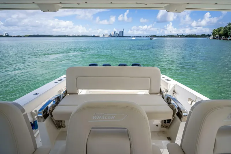 Slide: The Image of Boston Whaler 42 2016 - 5908391