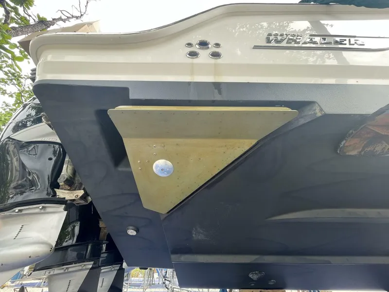 Slide: The Image of Boston Whaler 42 2016 - 5908401