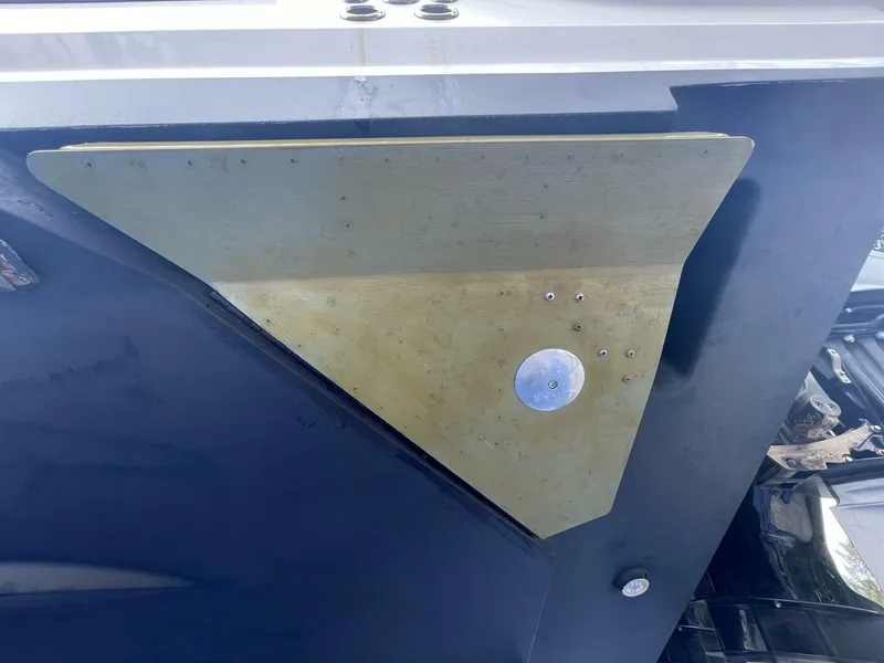 Slide: The Image of Boston Whaler 42 2016 - 5908402