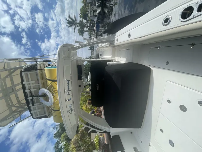 Slide: The Image of Boston Whaler 42 2016 - 5908412