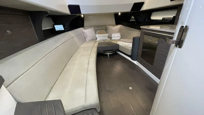 Slide: The Image of Boston Whaler 42 2016 - 5908416