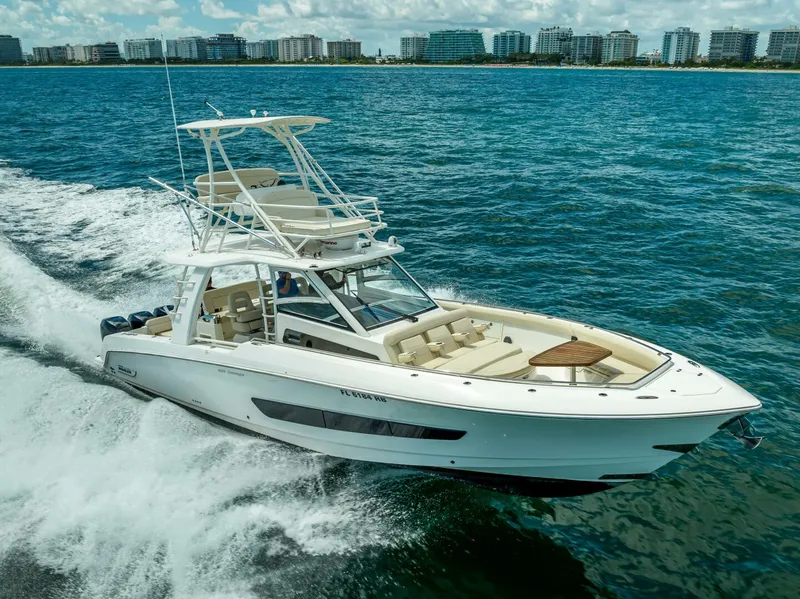Slide: The Image of Boston Whaler 42 2016 - 5908325