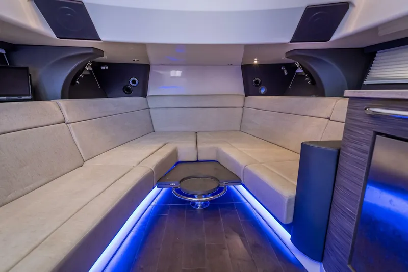 Slide: The Image of Boston Whaler 42 2016 - 5908333