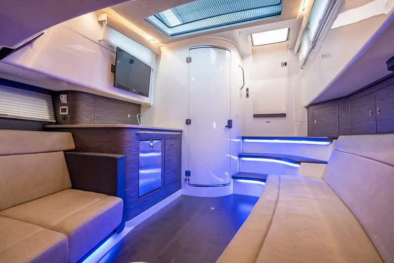 Slide: The Image of Boston Whaler 42 2016 - 5908335