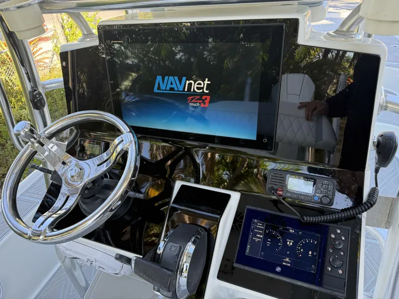 Slide: The Image of Yellowfin 24 2016 - 5908443