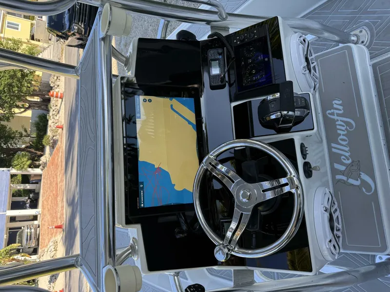 Slide: The Image of Yellowfin 24 2016 - 5908446