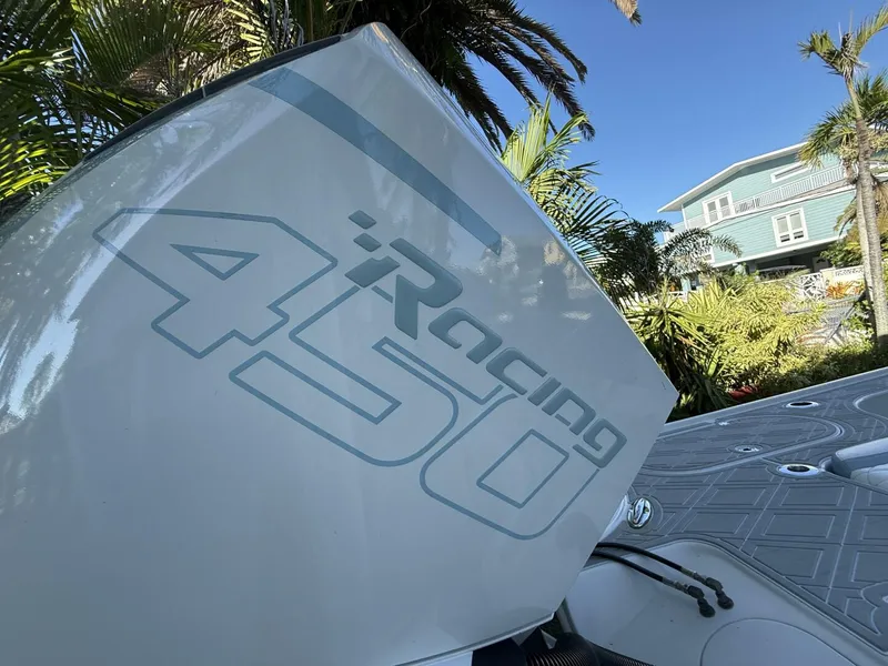 Slide: The Image of Yellowfin 24 2016 - 5908431