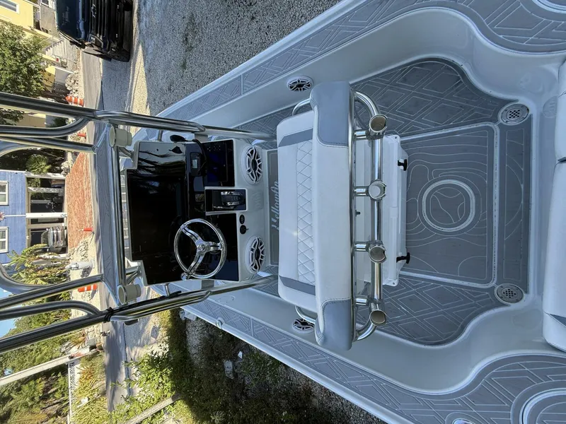 Slide: The Image of Yellowfin 24 2016 - 5908436