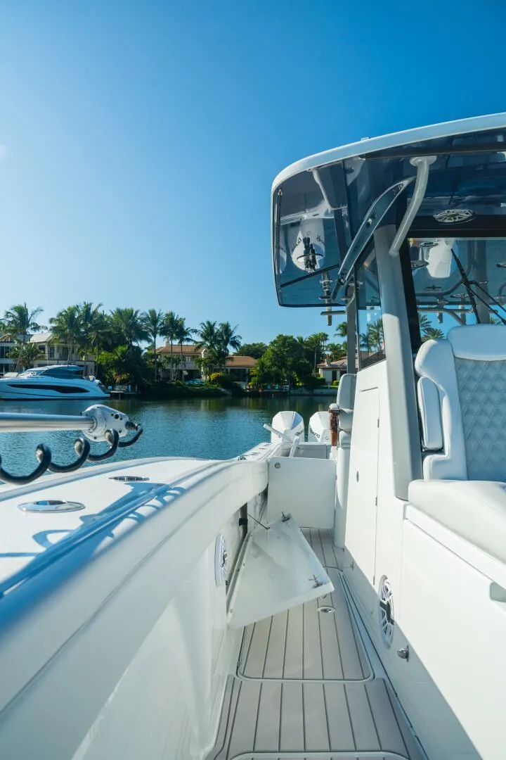 Slide: The Image of Costa Custom 34 2025 - 5908563