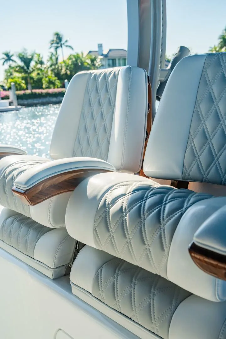 Slide: The Image of Costa Custom 34 2025 - 5908572