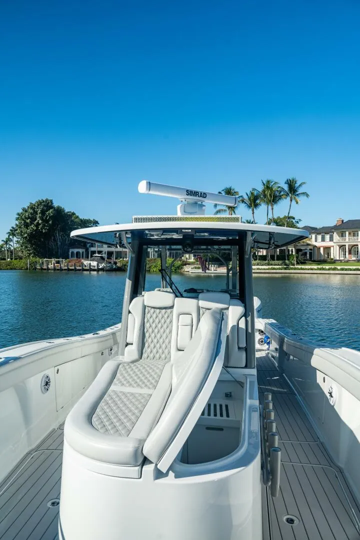 Slide: The Image of Costa Custom 34 2025 - 5908578