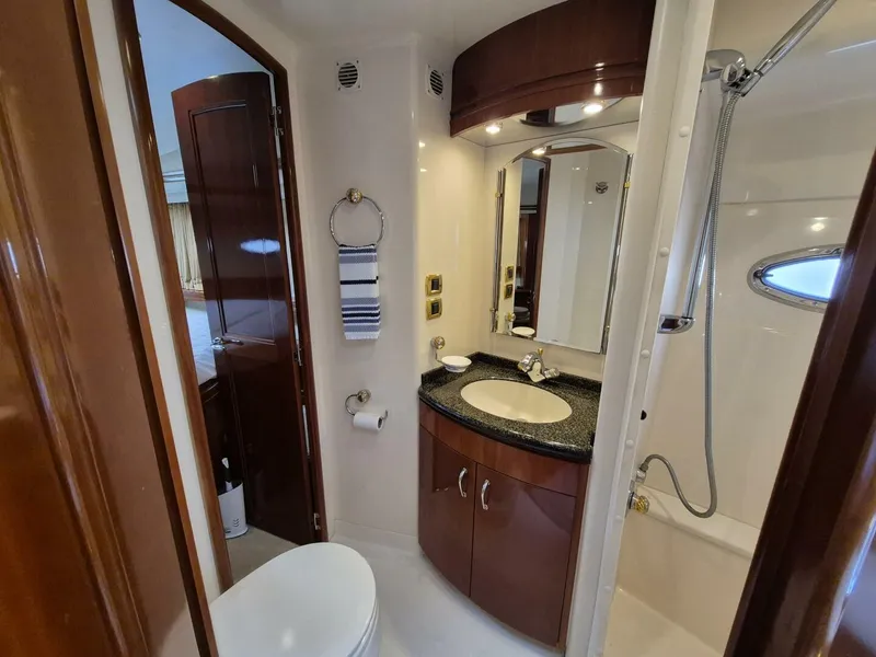 Slide: The Image of Carver Yachts 560 Voyager 2005 - 5908609