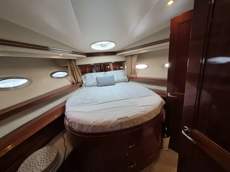Slide: The Image of Carver Yachts 560 Voyager 2005 - 5908610