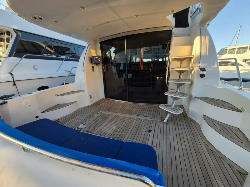 Slide: The Image of Carver Yachts 560 Voyager 2005 - 5908591