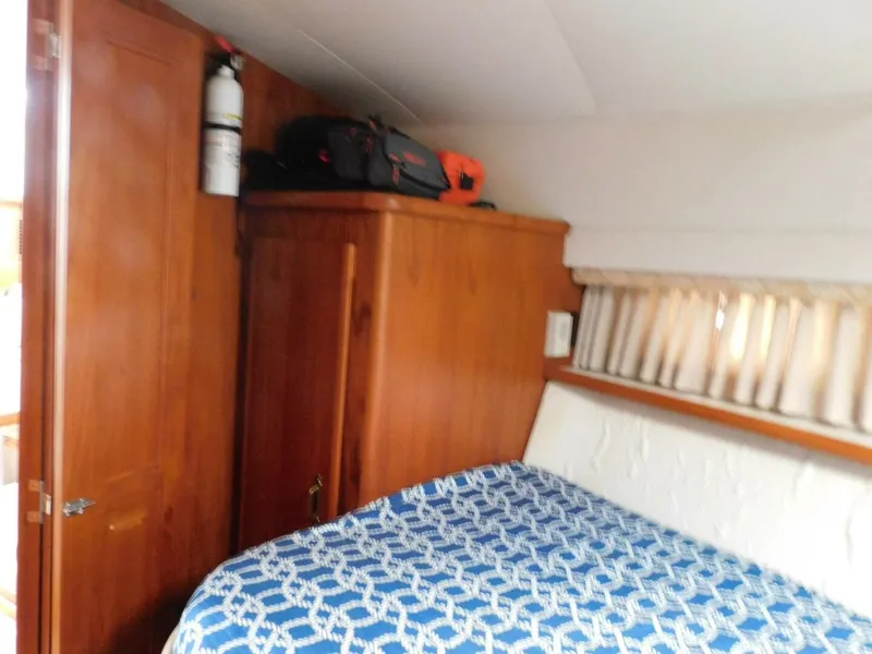 Slide: The Image of Carver 445 Aft Cabin Motor Yacht 1993 - 5908750