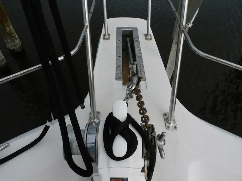 Slide: The Image of Carver 445 Aft Cabin Motor Yacht 1993 - 5908754