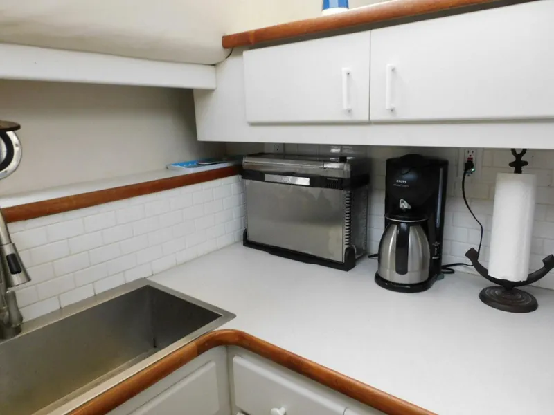 Slide: The Image of Carver Yachts 445 Aft Cabin Motor Yacht 1993 - 5908741