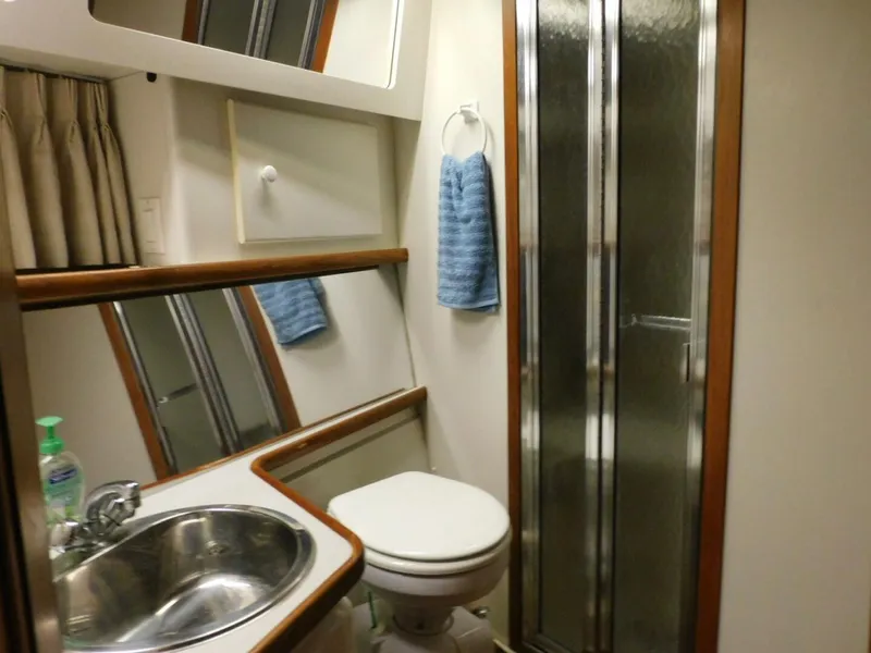 Slide: The Image of Carver Yachts 445 Aft Cabin Motor Yacht 1993 - 5908751