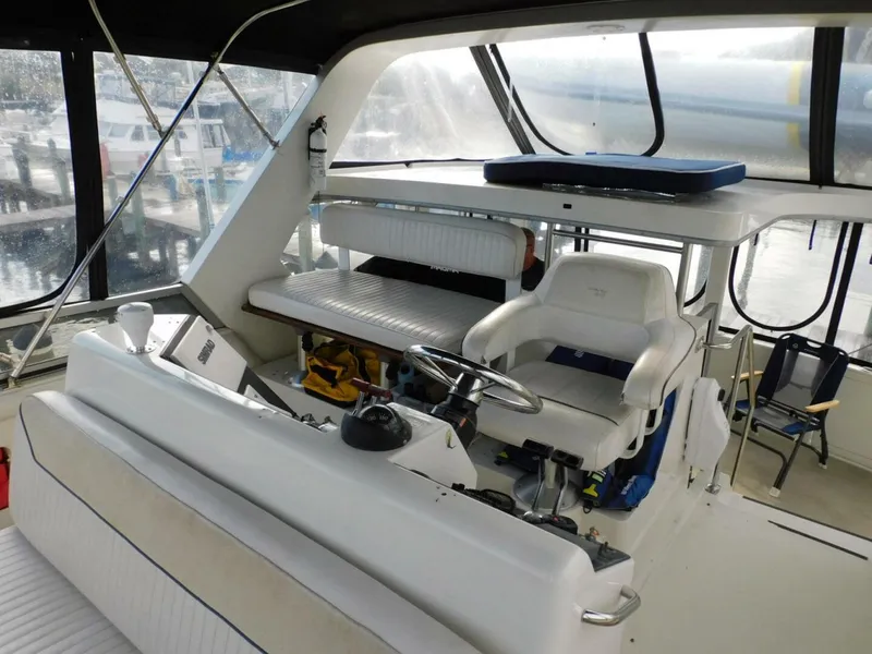 Slide: The Image of Carver Yachts 445 Aft Cabin Motor Yacht 1993 - 5908763