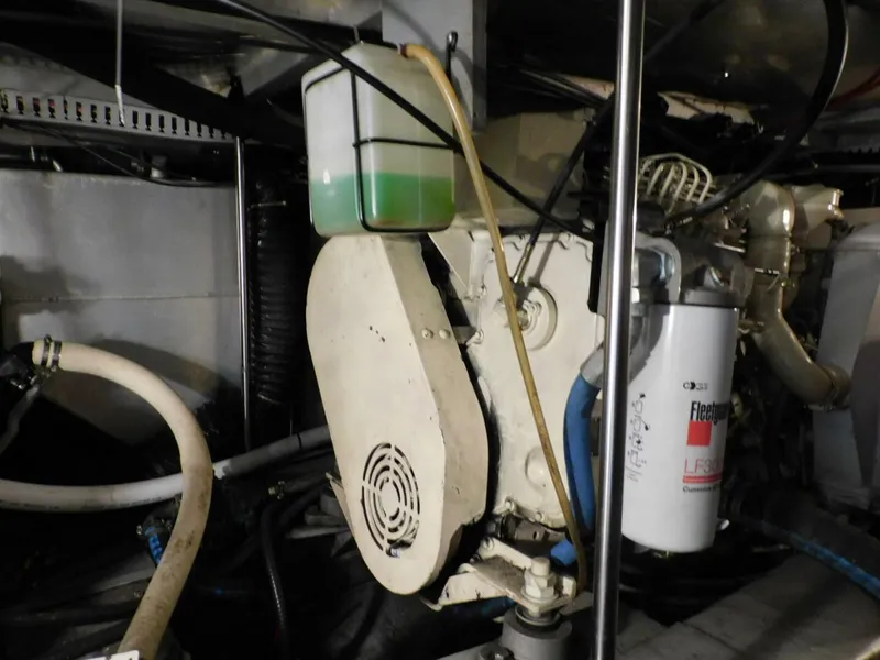 Slide: The Image of Carver Yachts 445 Aft Cabin Motor Yacht 1993 - 5908783